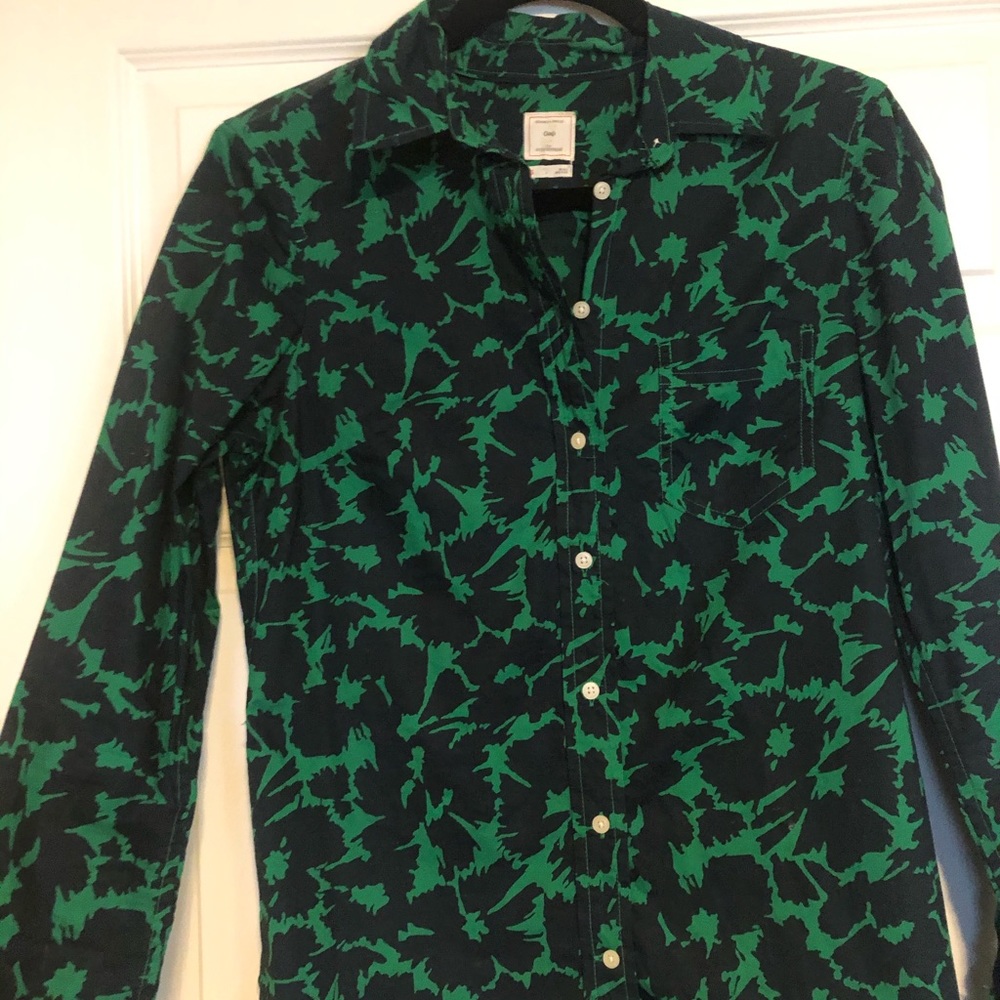 Navy and green gap button down